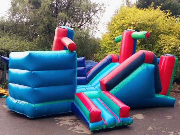 Pirate Ship 9- 10m x 4m Slide 2m- R690